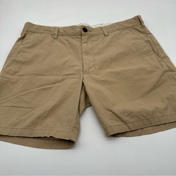 Club Monaco Chinos Shorts Men's Size 34 Baxter Fit Flat Front Khaki EUC - Picture 1 of 12